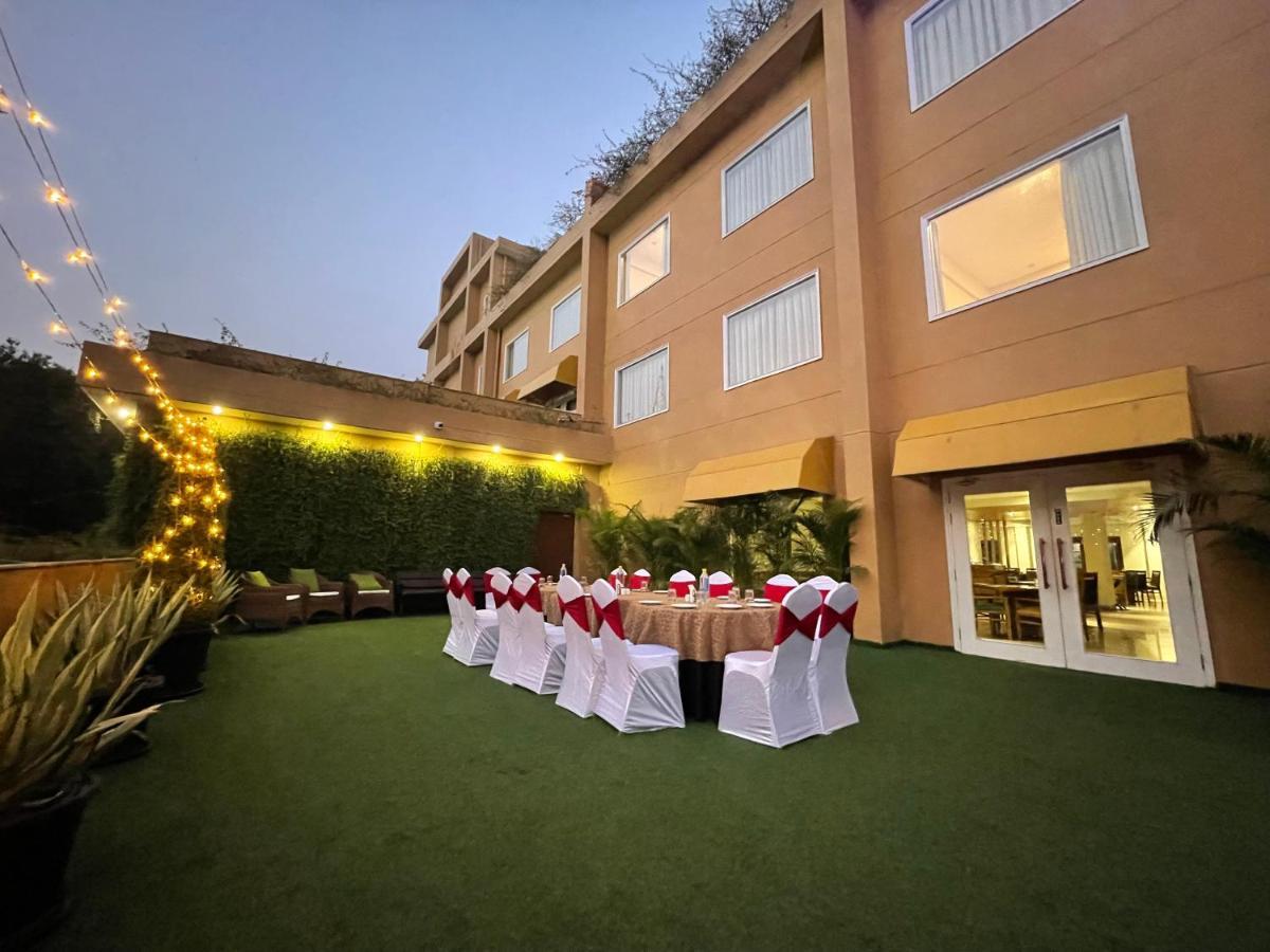 The Lalita Grand Mathura- Vrindavan Ngoại thất bức ảnh